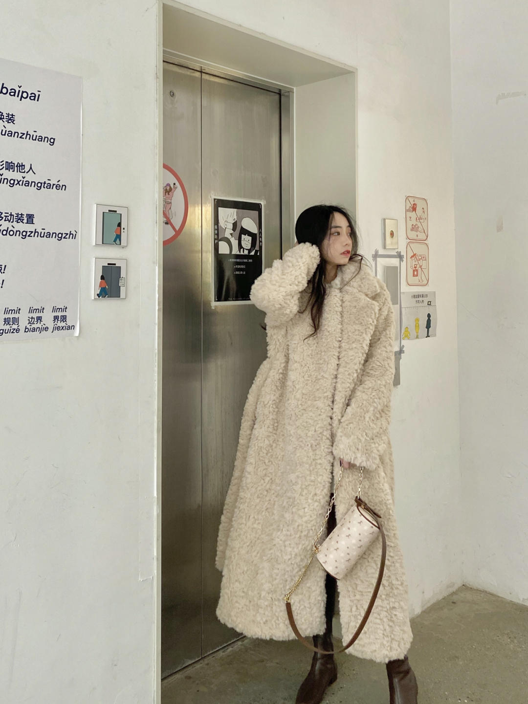 羊羔绒外套 软糯舒适的衣服又该安排起来了,这3款羊羔绒外套,冬天的味道