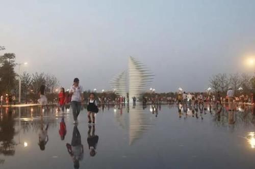 泉州“巨无霸”公园，占地1000亩，被称中央美院的“艺术品”