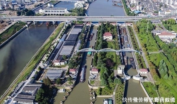 面对水量变化极大的长江黄河,京杭大运河是如何穿越这两条母亲河的?