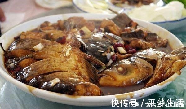 玄子|炖鱼时,别只会用醋去腥,教你一招好方法,炖好的鱼肉鲜美不腥