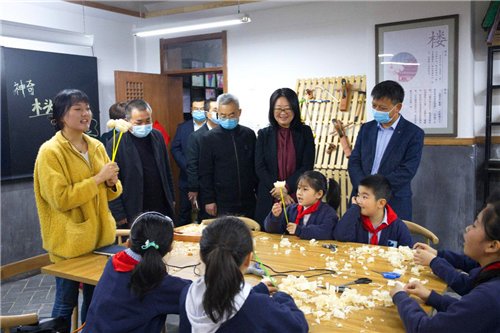 学习借鉴创建经验，加快推进全区义务教育优质均衡发展