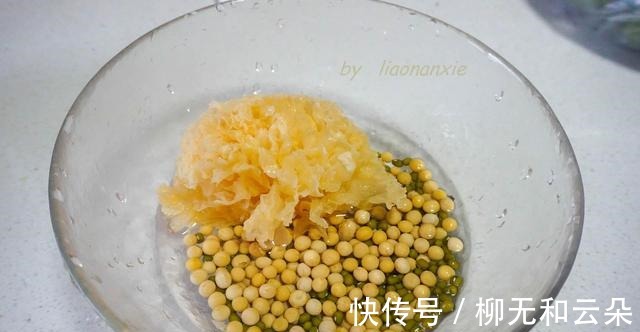 牛奶|入秋后,多给家人喝这汤,比牛奶好喝比豆浆营养,去火润燥效果好!