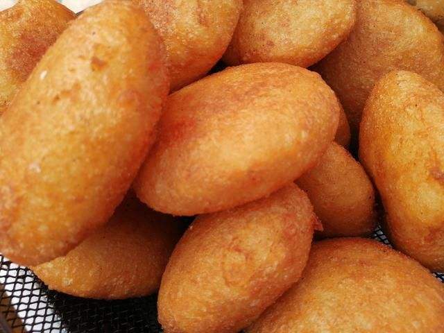 做糖糕时，别只会烫面，学会这几点，糖糕个个空心，口感酥脆好吃