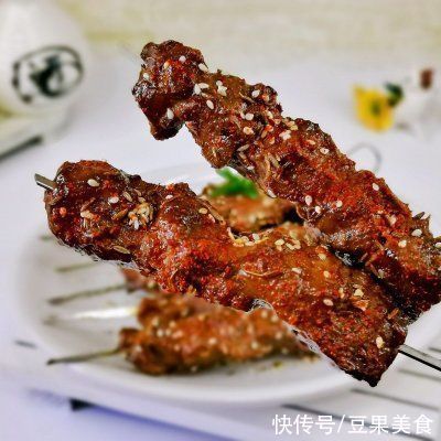 孜然牛肉串好吃下饭的小秘诀,快快学起来