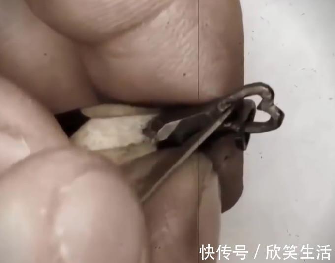 铅笔#铅笔也可以玩出3D感,看到成品,网友这削的不是铅笔,是艺术
