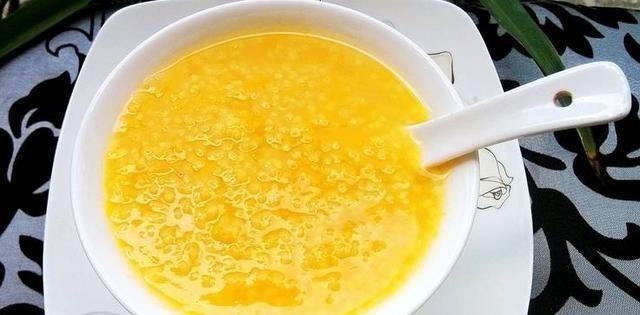 熬小米粥,切记不可只加清水,多加这一步,黏稠好喝不溢锅,真香