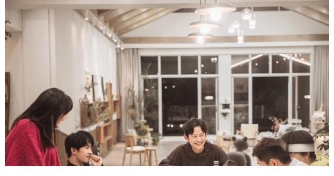 温馨的四字弟弟,遗憾不能回归第二季《朋友》,迎来全新蔡徐坤