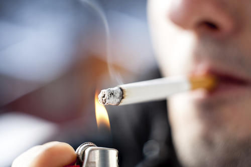有害物质|男人50岁后，常做4件事可能会伤肝肾，看完你还想继续吗？