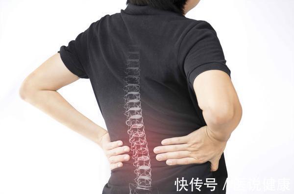 腰背肌|这4种人,容易被腰椎间盘突出纠缠,掌握这5个方法,或能缓解
