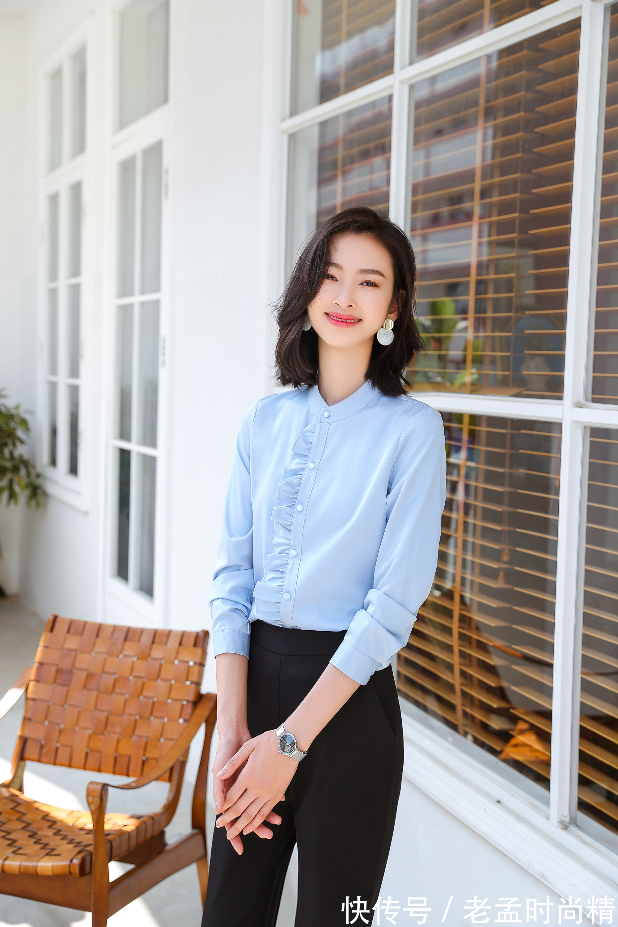 职业套装 黑色衬衫职业套装非常推荐