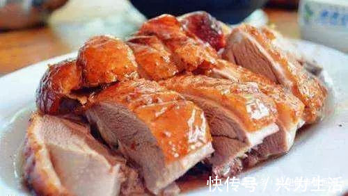 中国人|老人经常说的“一鸽顶十鸡”,鸽肉的营养价值,真有那么高