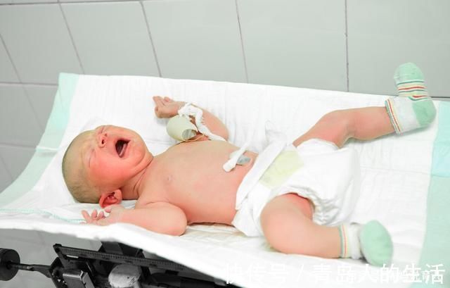 肚脐|新生儿不能勤洗澡,尤其3个地方不能乱洗,妈妈不要好心办坏事