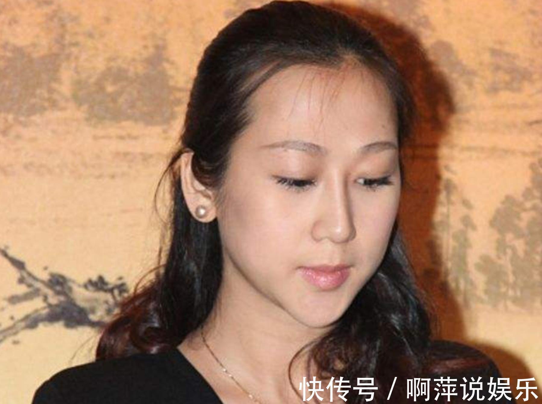 索尼公司|自称五年生四胎,从不坐月子的蒋丽莎,如今34岁终于出现了后遗症