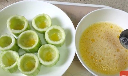 绿豆|小暑过后该吃它了!维C含量是绿豆的3倍,10秒做出一盘减脂菜