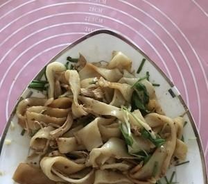 吃腻了家常菜 这道美食绝对让你眼前一亮!