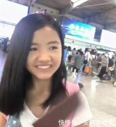 她是《变形计》最美女孩,城市哥哥每年都来接她,长大后颜值逆天