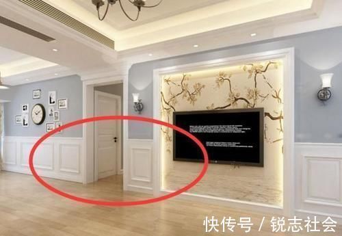 过时|装修还用踢脚线已经太过时了,我家流行这样装,小区邻居纷纷仿效