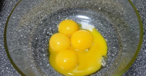 枣子|不用烤箱就可制作好吃的早餐蛋糕,简单轻松,直接告别喝粥式早餐