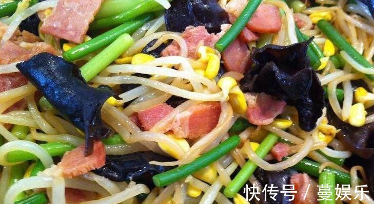 乌黑光亮|豆芽和此物一起煮，每天吃一盘，头发黑了，炎症没了，男女可试试