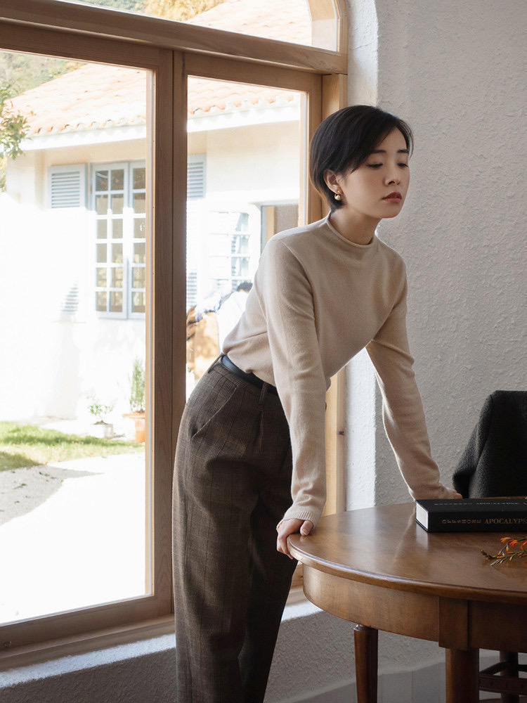 小姐姐 熟女最爱的优雅毛衣你爱了吗?简约中的大气感,让你化身职场女王