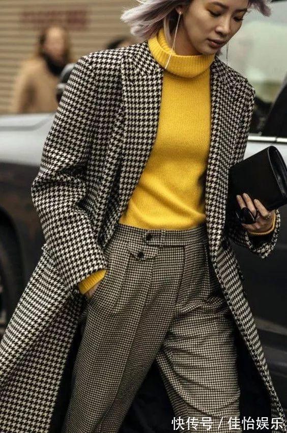 秧秧 毛衣买什么色更百搭这5个颜色超经典,秋冬搭配好轻松