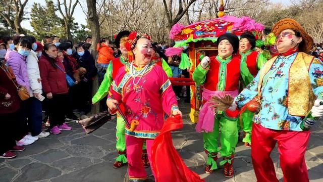  大饱眼福！锣鼓、秧歌、大戏、变脸齐上阵，让你一次看过瘾！