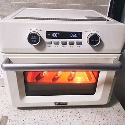 美味层层递进，简单到没朋友 的蛋挞 汤圆酥