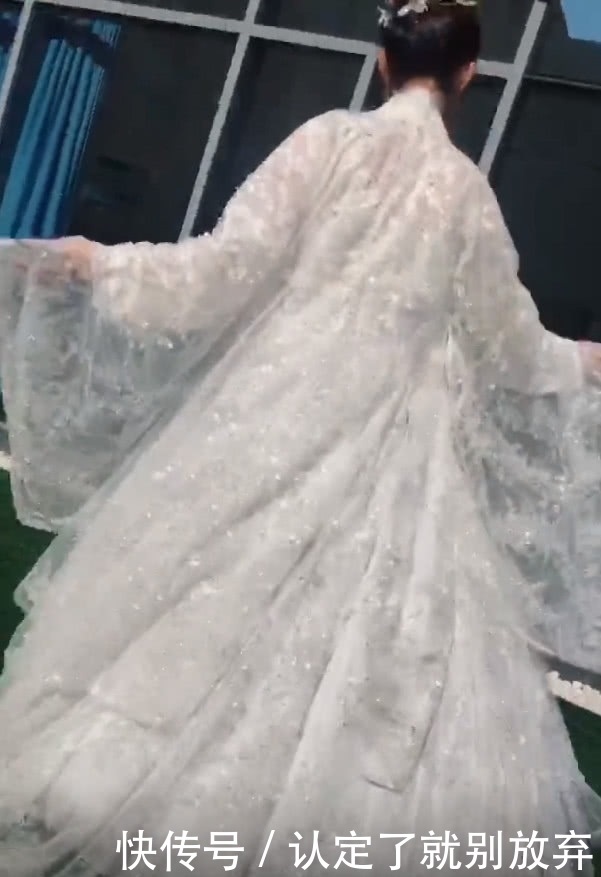 完美|女子将汉服和婚纱的完美结合,当她转圈时,网友:天仙下凡