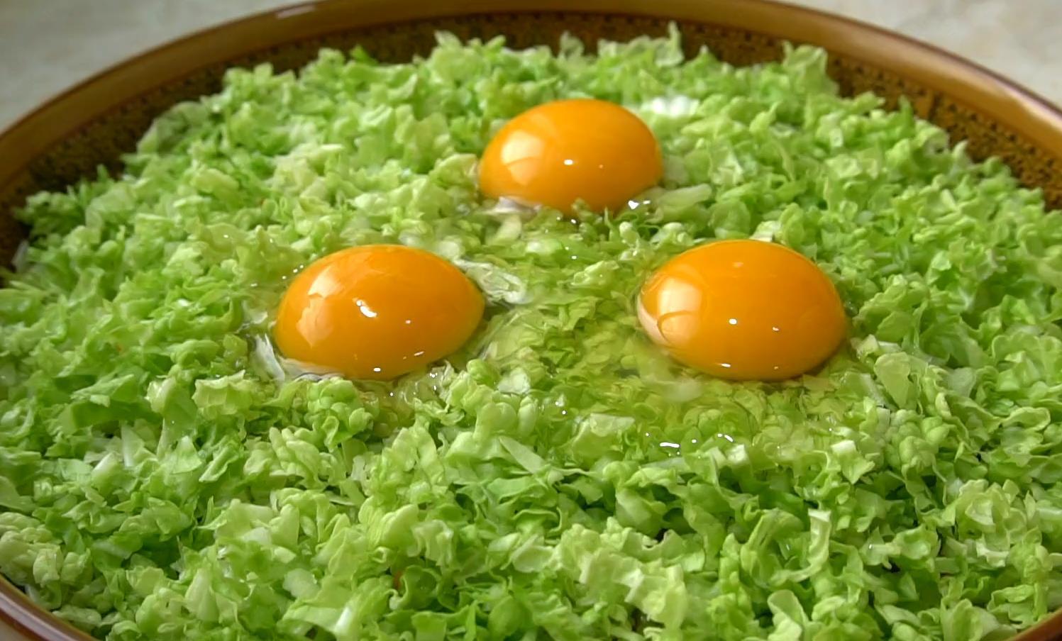 早餐|白菜加3个鸡蛋,教你做懒人早餐,手不沾面,口感鲜美,营养丰富
