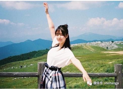 蜈蚣辫|扎头发前面留2缕发丝,意想不到的惊喜,效果好到堪比整容