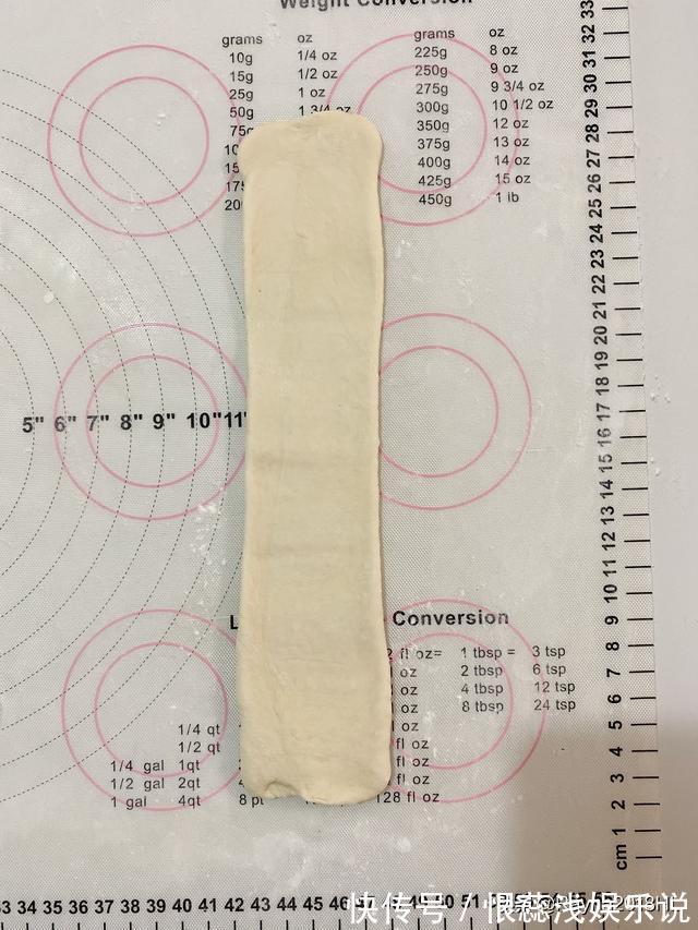 方形|适合夏季的淡咸味快手小餐包,松软咸香,营养丰富,好做又好吃