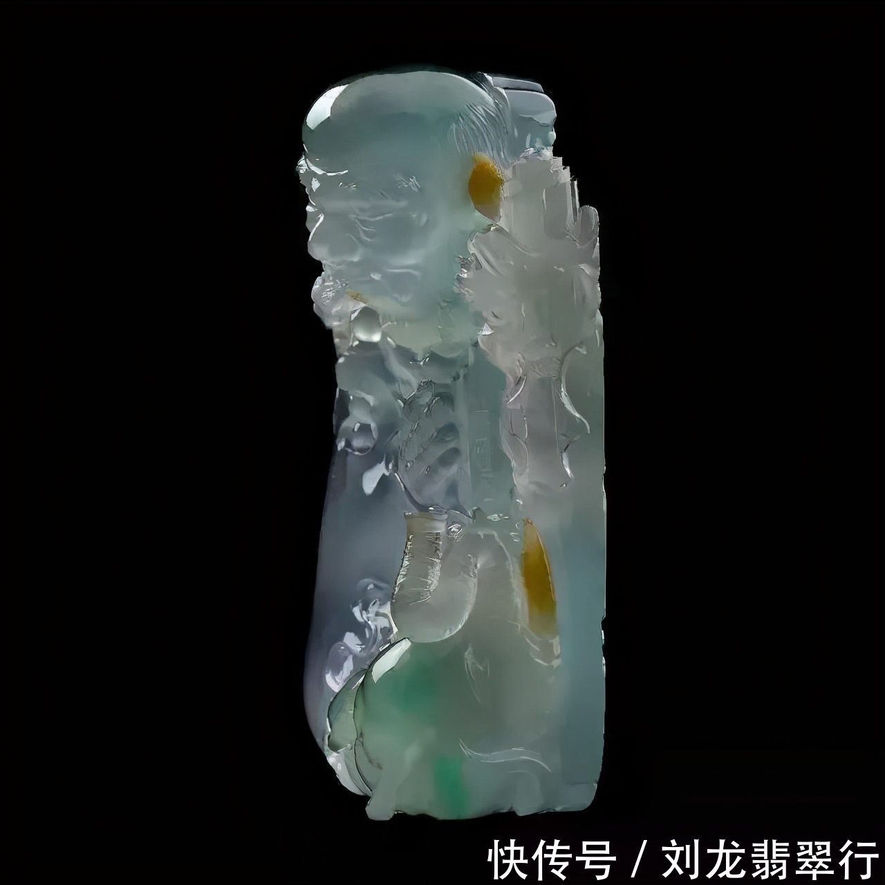 玉雕师的灵感,一块有裂的翡翠,竟然神奇地刻出骑象罗汉尊神!