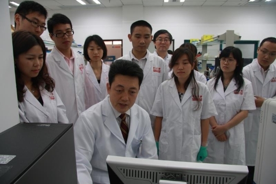 芽萩菊|肿瘤院长癌晚期，坚持不化疗我选择“倒生长”！