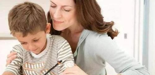 员工|儿子在超市剥了颗荔枝,被员工大骂没教养,宝妈的回答让路人佩服