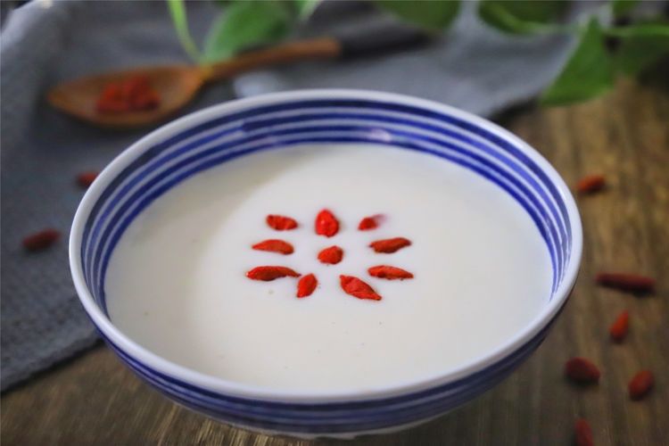 秋天喝一碗暖胃的热饮太舒服了，比豆浆好喝，学会给家人做