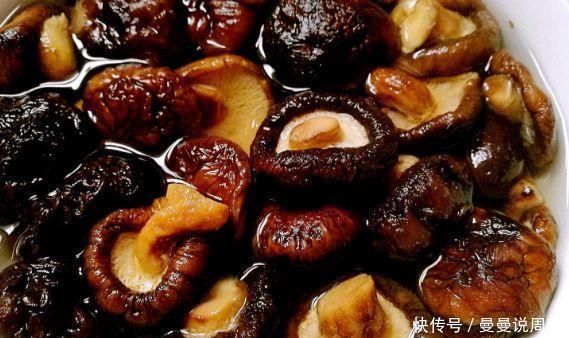 香菇和此物是天生的敌人,不能一起食用,现在知道还来得及