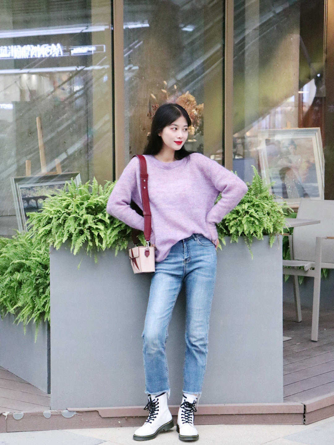 上衣|秋天牛仔裤怎样搭配?这几款上衣更时髦,又耐看