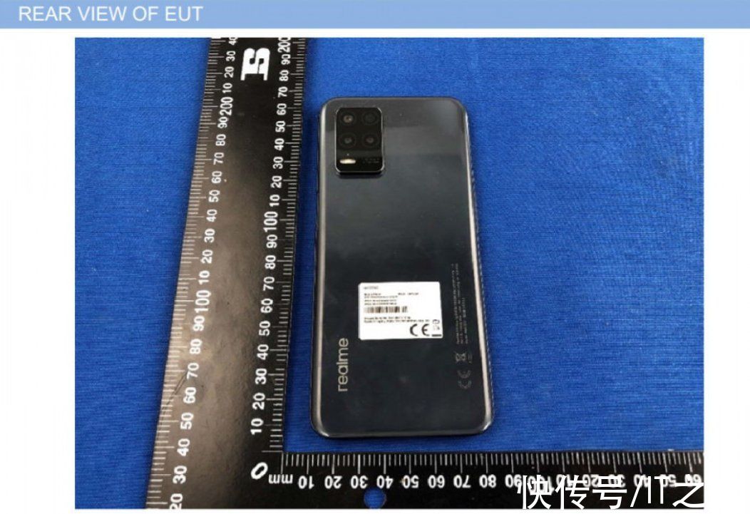 9i|realme 9 手机现身 FCC：配备 18W 充电器