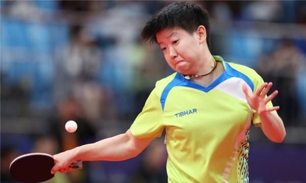 反手|爆大冷！国乒黑马王艺迪轰3-0奥运冠军，孙颖莎每局竟只有3、5分