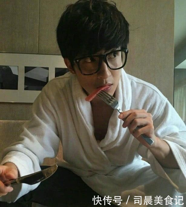 西瓜|吃西瓜我只服气薛之谦,普通的西瓜,被他做成不普通的样子