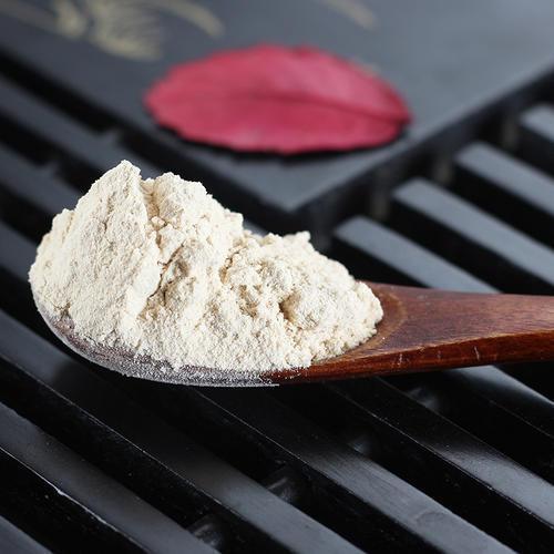 中老年人|黄芪是平民补品,但不要单独泡水喝了,跟3种食物搭配不上火