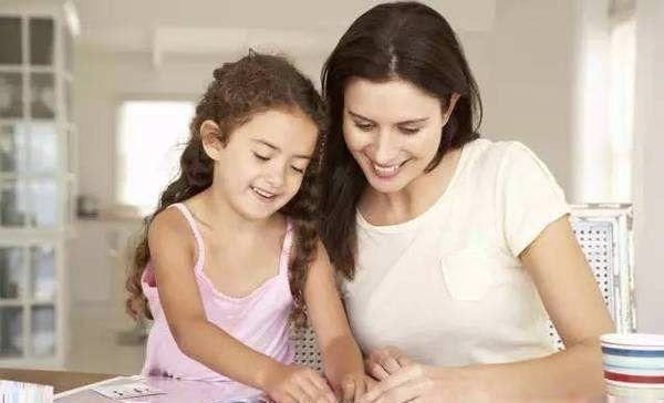 童年时期|自信的孩子是发光“点金石”,如何变自信家长的正确引导是关键