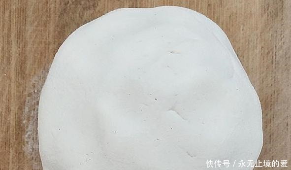 它是“穷人的阿胶”,女人每天吃1碗,补血益气,小脸红润气色好!