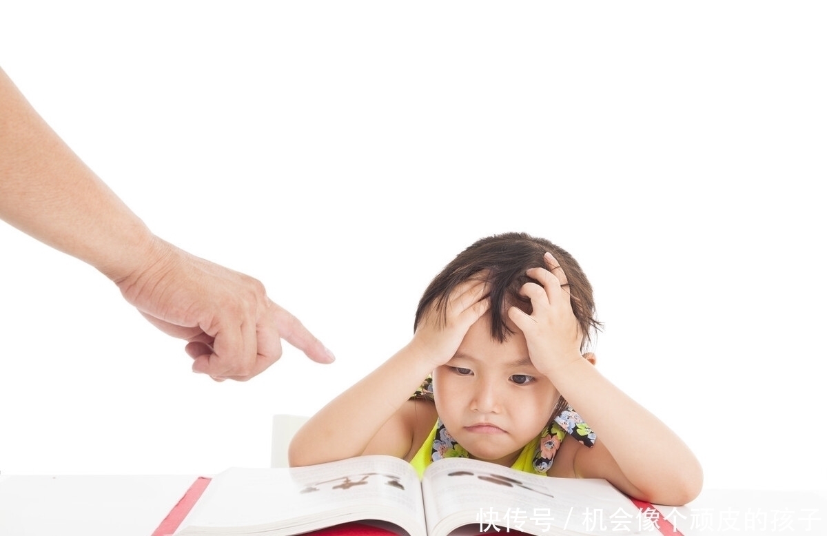 睡眠时间|真为孩子好,这几种场合父母再生气也别批评孩子,孩子会感激你
