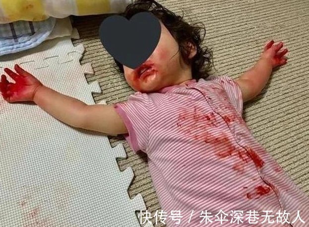 小孩子|宝妈买菜回家,看见3岁女儿躺在“血泊”中,痛哭3秒后却笑了