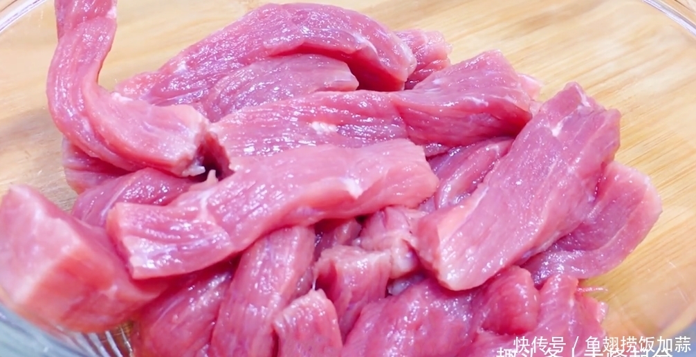 越香真|香辣手撕牛肉干,做法简单易学,刷剧必备小零食,越嚼越香真过瘾