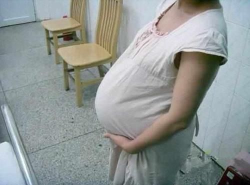 欣妈|“你生的我养,我生的谁养!”女儿怒怼母亲生二胎,网友:说得好