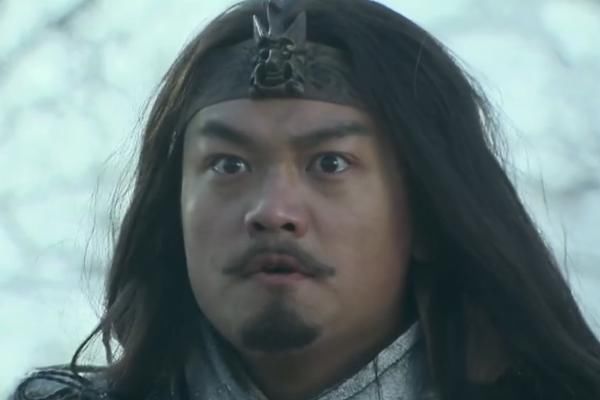 答案|关羽为何瞧不起黄忠?答案其实很简单