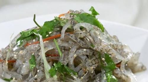 冬天来了，常吃三种食物，增强体质，健脑益智，养颜驻容！