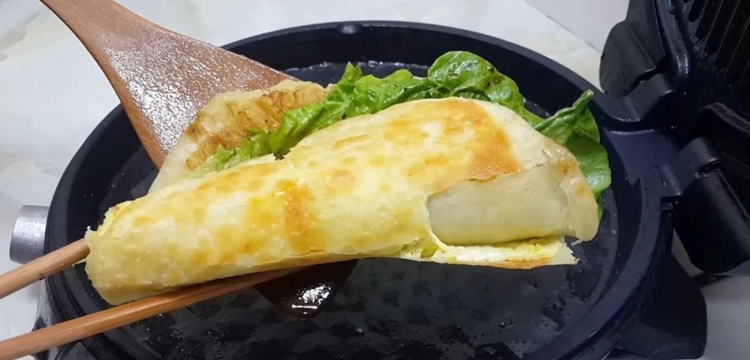 大泡|我家烙饼从来不早起,冰箱里一放,比手抓饼好吃,一次四个不够吃